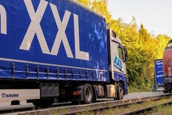 Biertransport mit dem Zug: Warum es vorerst keine Wiederholung gibt - Für den kombinierten Transport wurde das Anschlussgleis im Industriegebiet Auerbach-West genutzt. Der Ladepunkt wird vom Bahnhof in Falkenstein angefahren, wo Güterzüge getrennt und rangiert werden können.