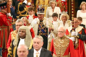 Bilder des Tages vom 13.05.2026 - König Charles III. und Königin Camilla nehmen an einer Zeremonie zur Eröffnung des Parlaments für das kommende Sitzungsjahr in London teil. 