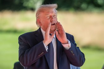 Bilder des Tages vom 15.06.2026 - Ankunft in Evian: Donald Trump stößt zum G7-Gipfel – Auftakt am Genfersee
