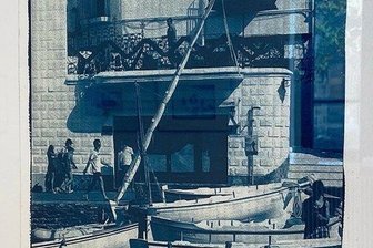Bilderschau von Elke Daemmrich in Zwickau: Von trägen Sommertagen und Gewalt im Paradies - "Cadaqués", eine Fotografie von Elke Daemmrich.