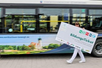 Bildungsticket: Stadt Zwickau will 120 Euro Zuschuss für Familien - Für das Bildungsticket muss künftig nur noch ein Eigenanteil von 60 Euro bezahlt werden. 120 Euro zahlt in Zwickau die Stadtkasse.