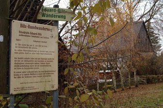 Bilz-Stammtisch in Burgstädt: Einblicke in die Kunst des Gesichtlesens - Das Geburtshaus von Naturheilkundler Friedrich Eduard Bilz in Arnsdorf ist eine Station am Bilz-Wanderweg.