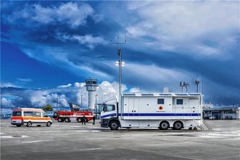 Binz-Eigentümerin verkauft Mehrheit an Stiftung in Wien - Soll die Kommunikation bei Katastrophen künftig erleichtern: Der neue Einsatzleitwagen von Binz sorgt für eine bessere Koordination von Bundeswehr, Polizei, Feuerwehr und anderen Einsatzkräften.