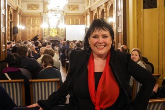 Birgit Türschmann aus Glauchau: Die Ex-Bankchefin, die keinen Neujahrsempfang verpasst - Birgit Türschmann hat am Freitagabend zu den rund 140 Besuchern des Neujahrsempfangs in Waldenburg gehört.