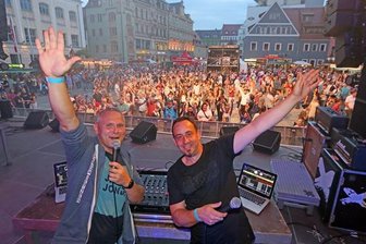 Bis Sonntag Stadtfest-Trubel in Zwickau - Die Soundmiezen.