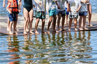 Bis zu 750 Euro - Sachsen lockt 16- bis 21-Jährige mit erstem Freiwilligen-Sommer - Sommer in Sachsen? Kann auch bezahltes Engagement für ein gemeinnütziges Projekt bedeuten.