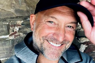 Björn Casapietra gastiert an diesem Sonntag in der Plauener Johanniskirche - Björn Casapietra gastiert am Sonntag in Plauen. Konzertbeginn ist 17 Uhr in der Johanniskirche.