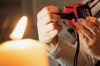 Blackout-Szenario: Wie sich die Stadt Plauen rüsten will - Was tun, wenn der Strom für längere Zeit ausfällt? Die Stadt Plauen will Bürgern Tipps an die Hand geben. 