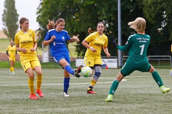 Blau-Weiß Gersdorf nimmt Herausforderung in der Fußball-Landesklasse an: „Wir werden auch Erfolgserlebnisse haben“ - So klare Chancen wie in dieser Szene waren für die C-Juniorinnen von Blau-Weiß Gersdorf im Pokalspiel gegen Dresden die absolute Ausnahme.