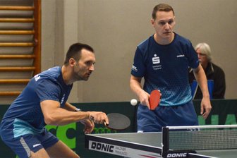 Blau-Weiß Reichenbach meldet sich mit Sieg in der Tischtennis-Landesliga zurück - Maik Barthold (links) und Marc Raithel bezwangen das Spitzendoppel der Gäste.