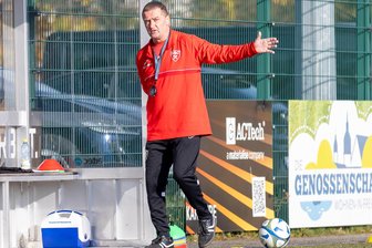 Blitz-Trainerwechsel vor Saison-Showdown: Freiberger Nachwuchsfußballer wollen in Radebeul Meister werden - Erwartet mit seinen B-Junioren in Radebeul eine heiße Atmosphäre: BSC-Trainer Volkmar Sacher.