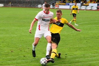 Die Bilanz von Tobias Stoßberger (14, Zwickau), hier im Bild mit Tom Ronny Fischer (25,Plauen), kann sich sehen lassen.