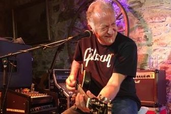 Blues-Abend mit Kees Schipper - Kees Schipper tritt im Brauhof auf.