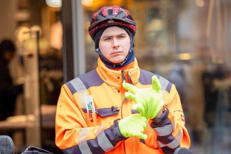 Blutige Nase: So reagiert der „Anzeigenhauptmeister“ auf den Angriff in Bautzen - Der selbsternannte Anzeigenhauptmeister Niclas Matthei. Er lässt sich auch durch Angriffe nicht einschüchtern.