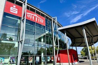 Blutspenden in Sparkassen-Arena in Zwickau möglich - Zur Blutspende wird in die Sparkassen-Arena eingeladen.