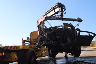 BMW brennt auf A4 - langer Stau Richtung Chemnitz - 