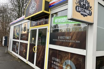 Böhmische Knödel, Lebersoße und Co.: Tschechisches Bistro eröffnet im Erzgebirge - In Niederwürschnitz gibt es ab Freitag wieder eine warme Mahlzeit und dazu etwa ein Bier aus Tschechien.