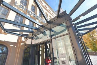 Bombendrohung gegen Landratsamt Mittelsachsen: Staatsanwalt lässt Milde walten - Das Landratsamt Mittelsachsen hat seinen Hauptsitz in Freiberg.