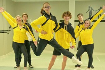 Boogie-Woogie-Elite tanzt im Volkshaus Gornsdorf - Die Yellow Boogie Dancers Zwönitz richten den Silver-Cup und den Deutschland-Cup aus. Aus den eigenen Reihen sind unter anderem Michelle Hartenstein, Tobias Rudolf, Hanna Riedel, Julien Gläß, Marek Rudolf und Tanja Seitenglanz (von links) mit am Start.