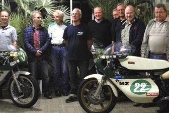 "Boxenstopp" führt Rennfahrer zusammen - "Boxenstopp" in der Baldauf-Villa: Aktive und ehemalige Rennfahrer trafen sich in der Gesprächsrunde. 