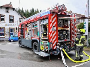 Brände in Geyer und Thalheim gelöscht - Hoher Schaden entstand bei einem Brand, der sich am Samstag bei Bauarbeiten in einer Gaststätte in Geyer ereignete.