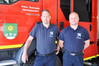 Brände, Unfälle und Rauchmelder-Alarm: Hartmannsdorfer Feuerwehr steuert auf Einsatz-Rekord zu - Die neue Spitze der Hartmannsdorfer Feuerwehr: René Böhme (links) und Vize Eric Zimmermann.