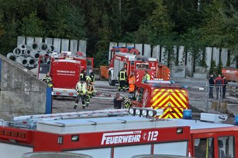 Brand auf Firmengelände in Gersdorf - 