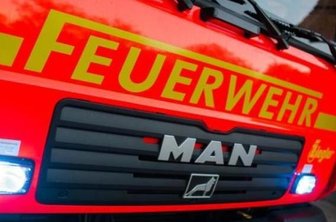 Brand bei Firma in Industriegebiet Treuener Höhe - Sachschaden in bislang unbekannter Höhe ist am Donnerstagmorgen bei einem Brand im Industriegebiet Goldene Höhe nahe der A-72-Anschlussstelle Treuen entstanden.