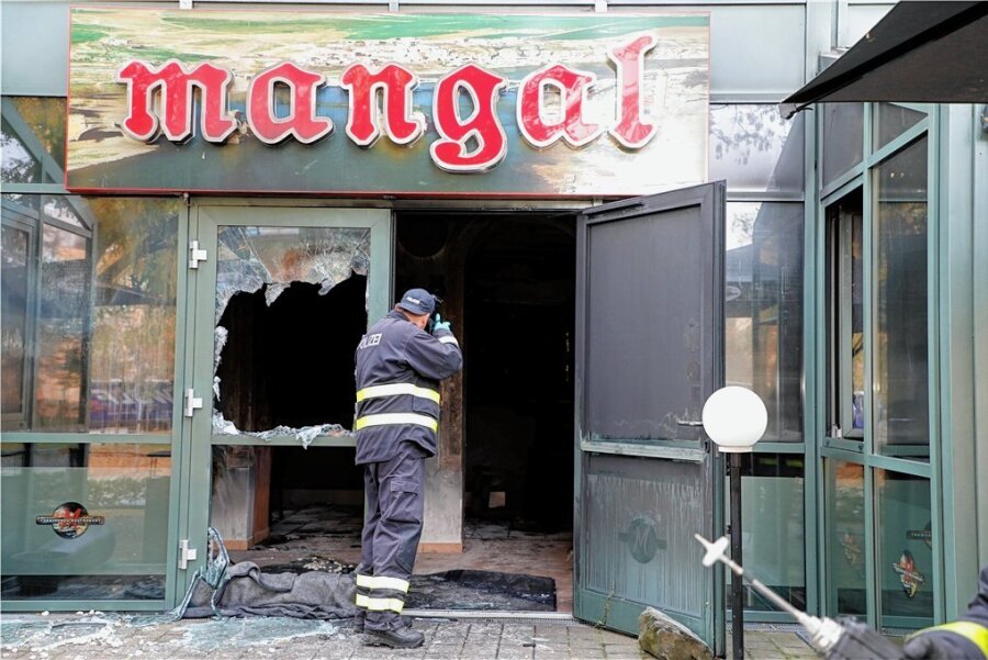 Brand im Chemnitzer Restaurant Mangal: Letzte Prozesstage vor dem Urteil - Das türkische Restaurant Mangal an der Straße der Nationen brannte in der Nacht auf den 18. Oktober 2018 aus. Nun steht der Wirt wegen Brandstiftung und versuchten 15-fachen Mord vor Gericht. 