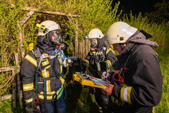Brand in Antonsthal: Feuerwehr verhindert größeren Schaden - Feuerwehreinsatz kurz vor Mitternacht in Antonsthal.