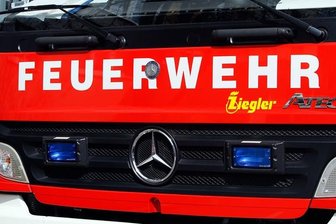 Brand in Autohaus -