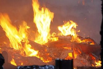 Auf einer Brache an der Frankenberger Straße in Chemnitz hat es am Mittwoch gebrannt.