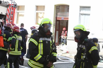 Brand in Haselbrunn und weitere Notrufe halten am Dienstagvormittag Rettungskräfte in Plauen auf Trab - An der Seumestraße hat es am Dienstagvormittag gebrannt.