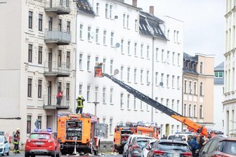 Die Feuerwehr musste mehrere Bewohner evakuieren.