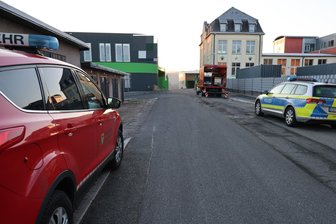 Brand in Unternehmen im Erzgebirge: Mehrere Feuerwehren rücken aus - Einen Feuerwehreinsatz gab es am Donnerstagmorgen in Eibenstock.