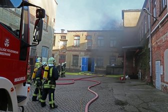 Brand in Verteilerhäuschen - 