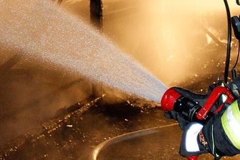 Brandstiftung in Asylunterkunft -
