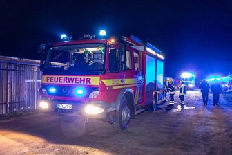 Brandstiftung in Garagenkomplex im Erzgebirge – Polizei ermittelt drei Jugendliche - In einem Garagenkomplex in Lugau ist ein Brand ausgebrochen.