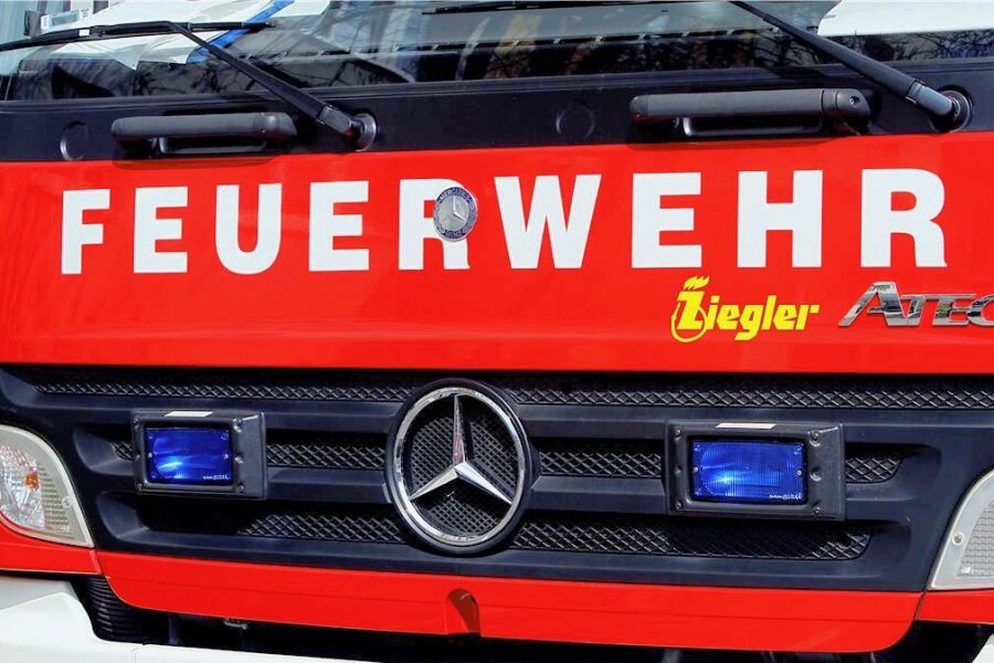 Brandursachenermittler nach Wohnhausbrand in Plauen im Einsatz - Gleich zweimal musste am Donnerstagabend die Plauener Berufsfeuerwehr ausrücken.