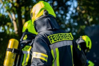 Brandverdacht: Feuerwehreinsatz an der Hofer Straße in Plauen -