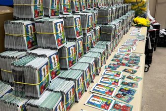 Brasilien: 200.000 gefälschte WM-Sammelbilder beschlagnahmt - Die Sammelbildchen wurden im Laderaum eines Busses entdeckt.