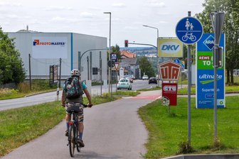 Brauhaus Esch in Zwickau wird zum Hotspot für Radverkehrsdebatte - Radwege wie diesen an der Äußeren Dresdner Straße gibt es in Zwickau nur wenige.