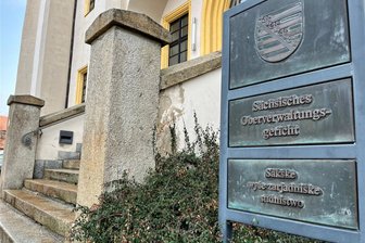 Braunkehlchen, Fischotter und Kammmolch: Was gegen das Hochwasserrückhaltebecken Oberbobritzsch spricht - Im Oberverwaltungsgericht Bautzen ist am Freitag über das geplante Hochwasserrückhaltebecken Oberbobritzsch verhandelt worden. Der Naturschutzverband Sachsen will den Bau verhindern, weil damit unter anderem seltene Tierarten und wertvolle Biotope beeinträchtigt würden und es aus seiner Sicht eine bessere Alternative gibt.
