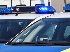 Breitenbrunn: Zwei Pkws kollidieren in Antonsthal - Ein 78-Jähriger wollte in Antonsthal mit seinem Hyundai abbiegen und kollidierte mit einem Honda.