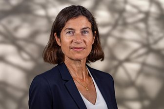 Bricht unser Gesundheitssystem zusammen, wenn syrische Ärzte beim Aufbau ihres Landes helfen, Frau Glorius? - Birgit Glorius ist Inhaberin der Professur Humangeografie mit dem Schwerpunkt Europäische Migrationsforschung an der TU Chemnitz und Expertin für Migration und das europäische Asylsystem.
