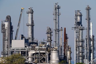 Brief an Merz: Chemie macht Druck bei EU-Emissionshandel - Die kriselnde Chemiebranche schlägt in Brüssel Alarm (Archivbild)