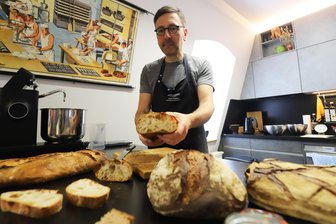 Brotverkostung in Freiberg: Lutz Geißler enthüllt seine besten Kreationen - Lutz Geißler verspricht Einblicke in die Welt des Brotes.