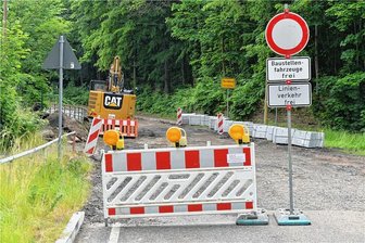 Brücken, Straßen, Böschungen, Leitungen: An diesen Baustellen in Mittelsachsen gibt es Behinderungen - Achtung, Baustelle am Ortseingang von Reinsberg aus Richtung Siebenlehn: Die Ortsdurchfahrt in Reinsberg wird bis zum 31. Mai 2024 gebaut. 