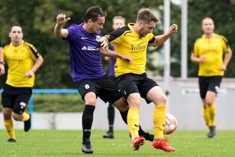 BSC tankt Selbstvertrauen für kommende Aufgaben - Freibergs Kapitän Sebastian Krause (v.r.) sorgte mit einem Schlenzer für die Führung. Diese verwaltete der BSC sicher.