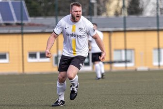 BSC und Fortuna: Freud und Leid vor dem Re-Start in der Fußball-Landesklasse - Mit breiter Brust in die Rückrunde: Rico Thomas traf in Altmittweida doppelt und auch zuletzt beim 2:2 gegen Germania Mittweida. Mit 17 Toren führt der BSC-Coach die Torjägerliste der Staffel klar an.